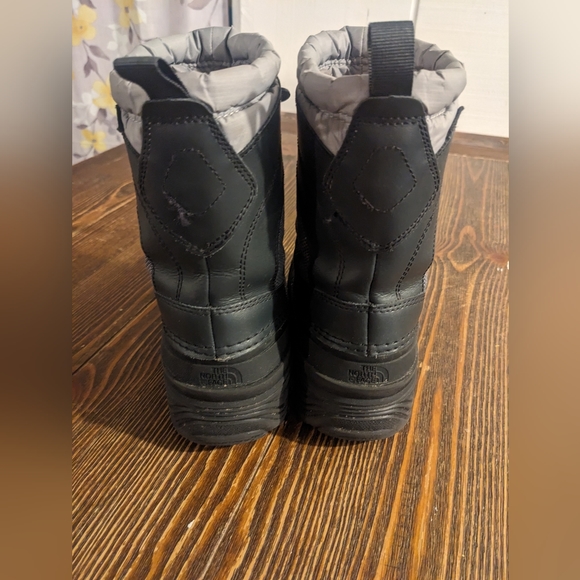 The North Face Youth Alpenglow IV Boot - Picture 3 of 7